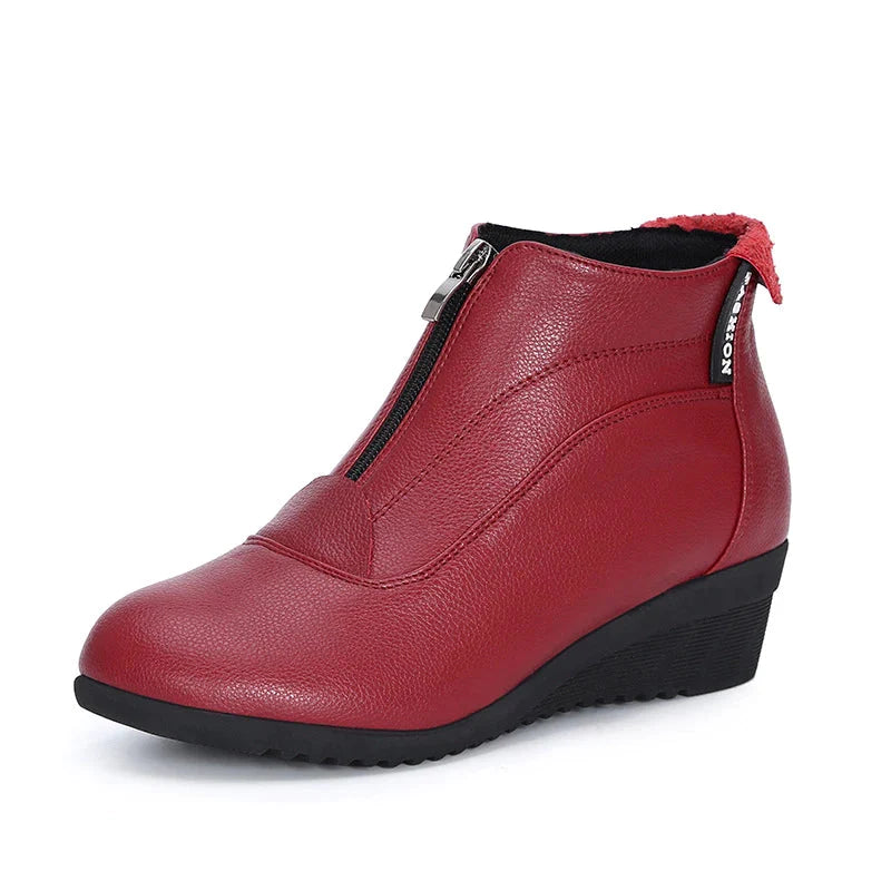 Bota de Couro Cano Curto Feminina Megan