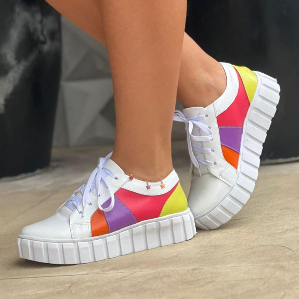 Tênis em Couro e Detalhado Branco - Veagle